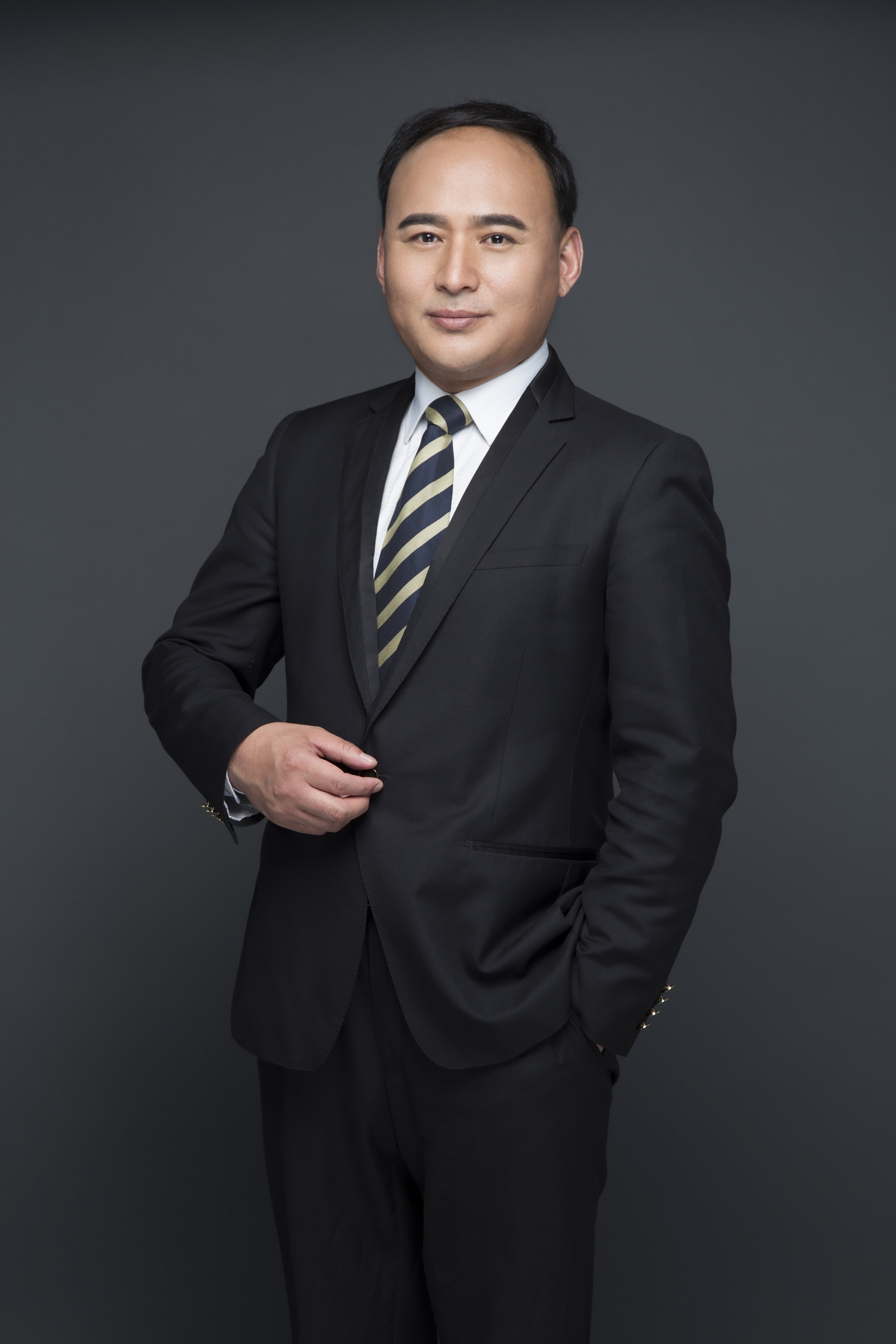 许印固 品牌视觉系统总监